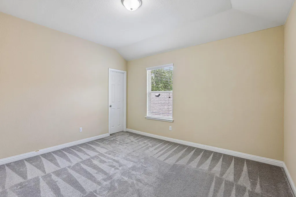 1924 Granite Springs Road Leander TX 78641