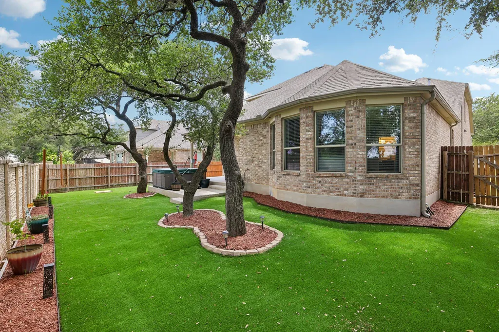 1924 Granite Springs Road Leander TX 78641