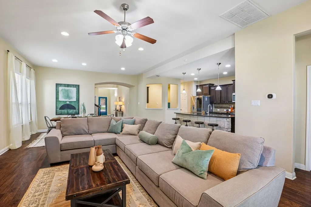 1924 Granite Springs Road Leander TX 78641
