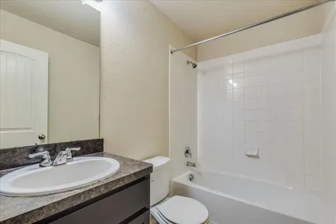 1061 Violet Lane Kyle TX 78640