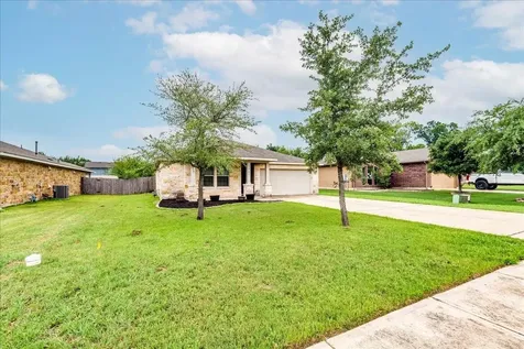 1061 Violet Lane Kyle TX 78640