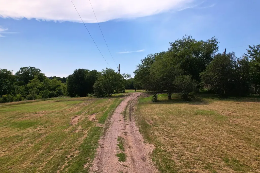 2610 & 2606 Metcalfe Road Austin TX 78741