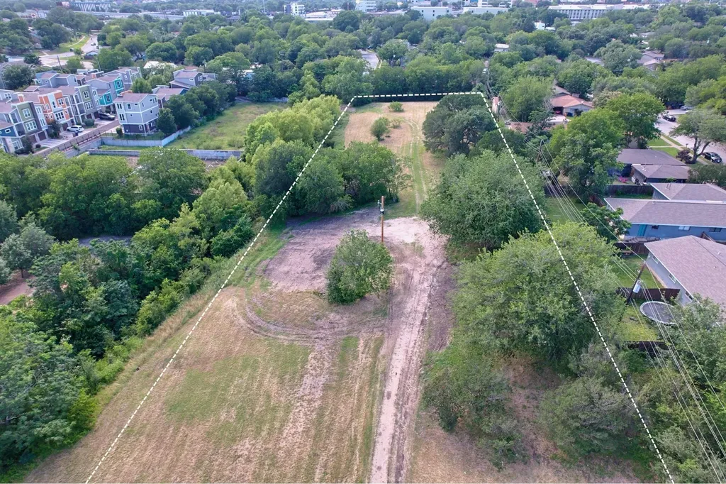 2610 & 2606 Metcalfe Road Austin TX 78741
