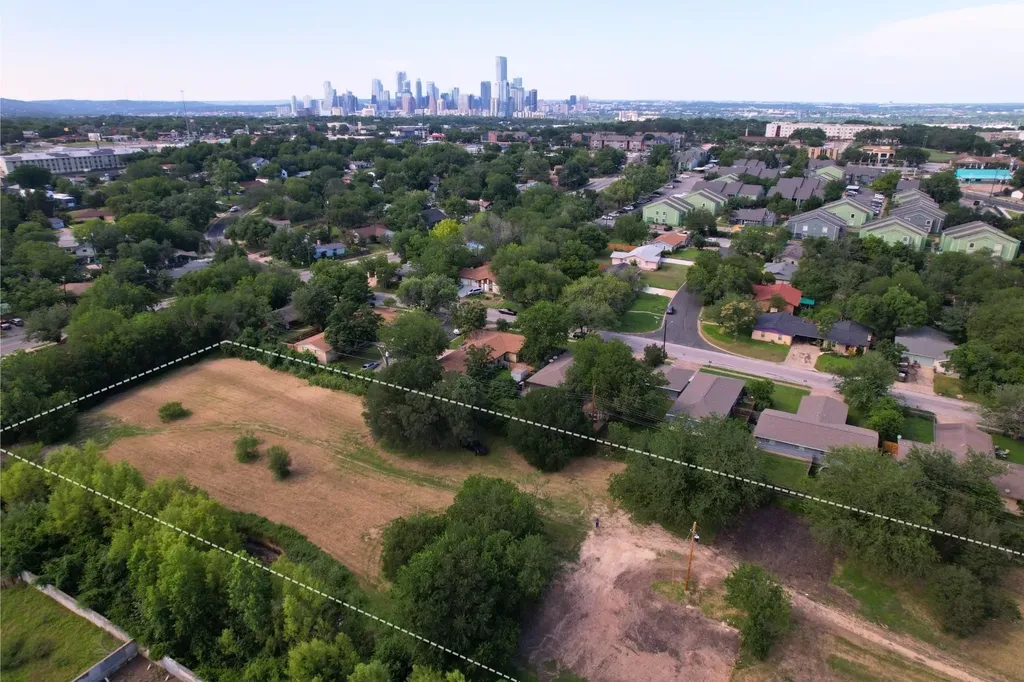 2610 & 2606 Metcalfe Road Austin TX 78741
