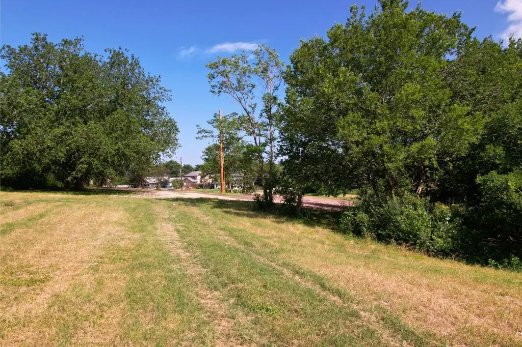 2610 & 2606 Metcalfe Road Austin TX 78741