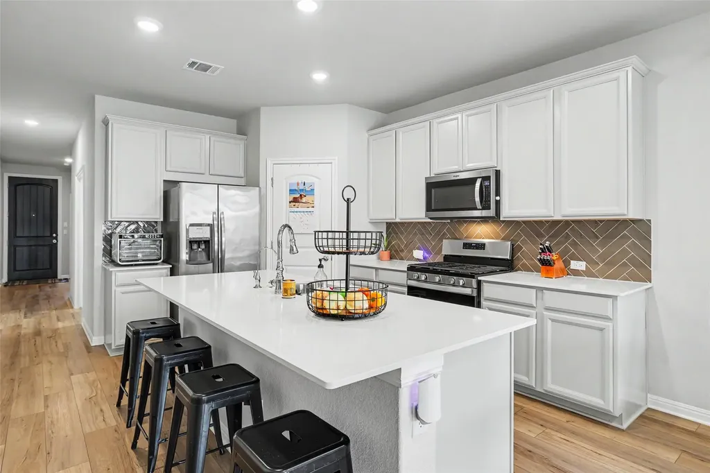112 Rocking R Court Georgetown TX 78633