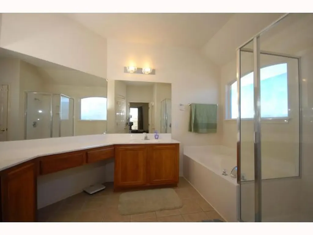 1553 Homewood Circle Round Rock TX 78665