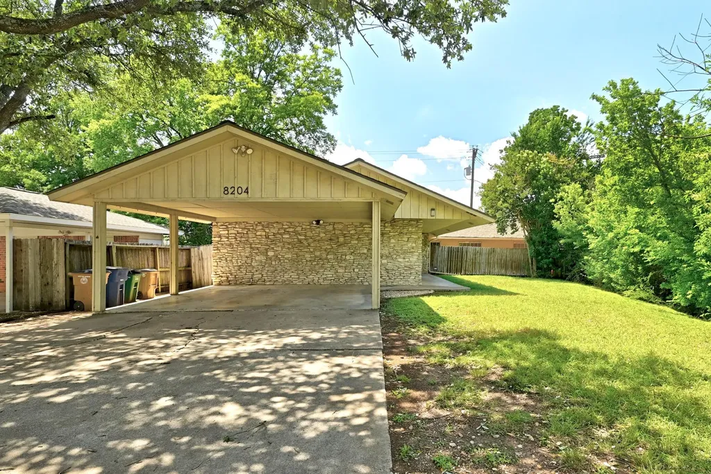 8204 Exmoor Drive Austin TX 78757