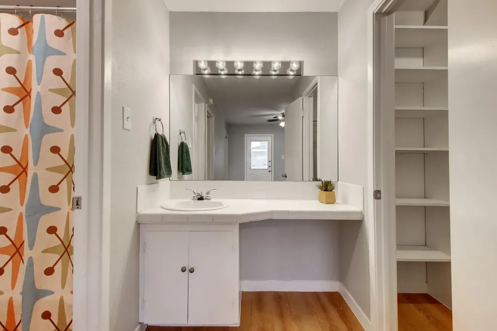 8204 Exmoor Drive Austin TX 78757