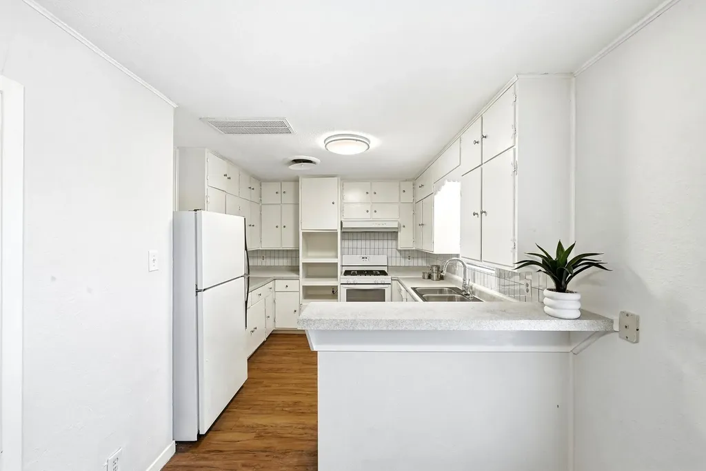 8204 Exmoor Drive Austin TX 78757