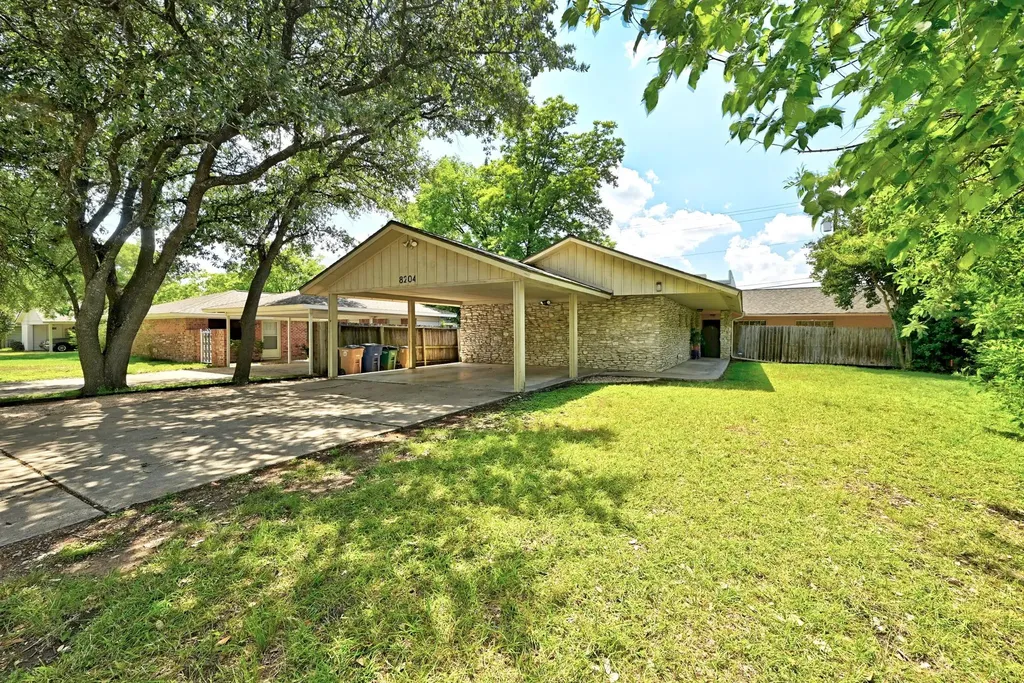8204 Exmoor Drive Austin TX 78757