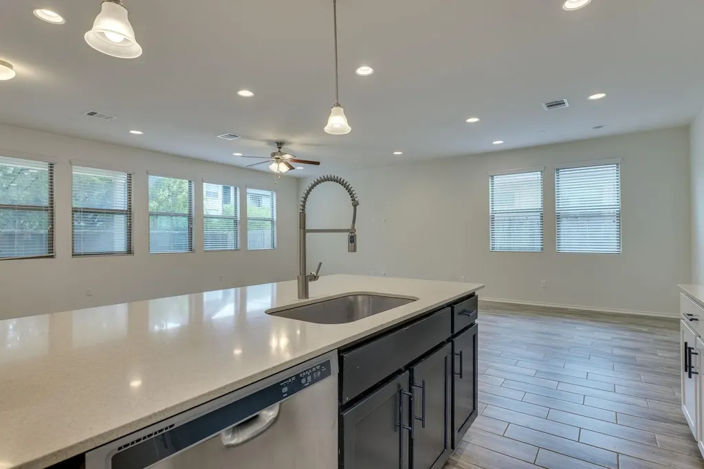 13519 Feldspar Drive Austin TX 78729