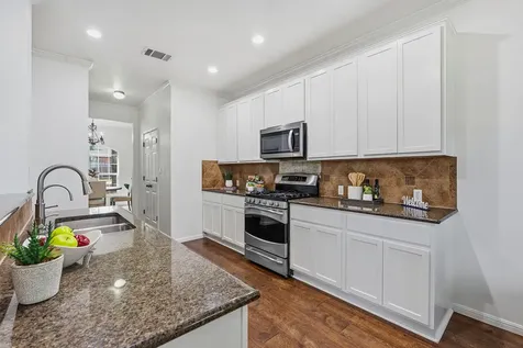 9421 Eagle Knoll Austin TX 78717