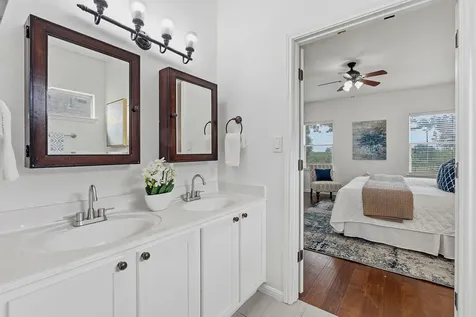 9421 Eagle Knoll Austin TX 78717