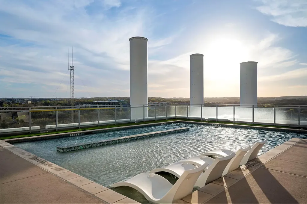 222 West Avenue Austin TX 78701