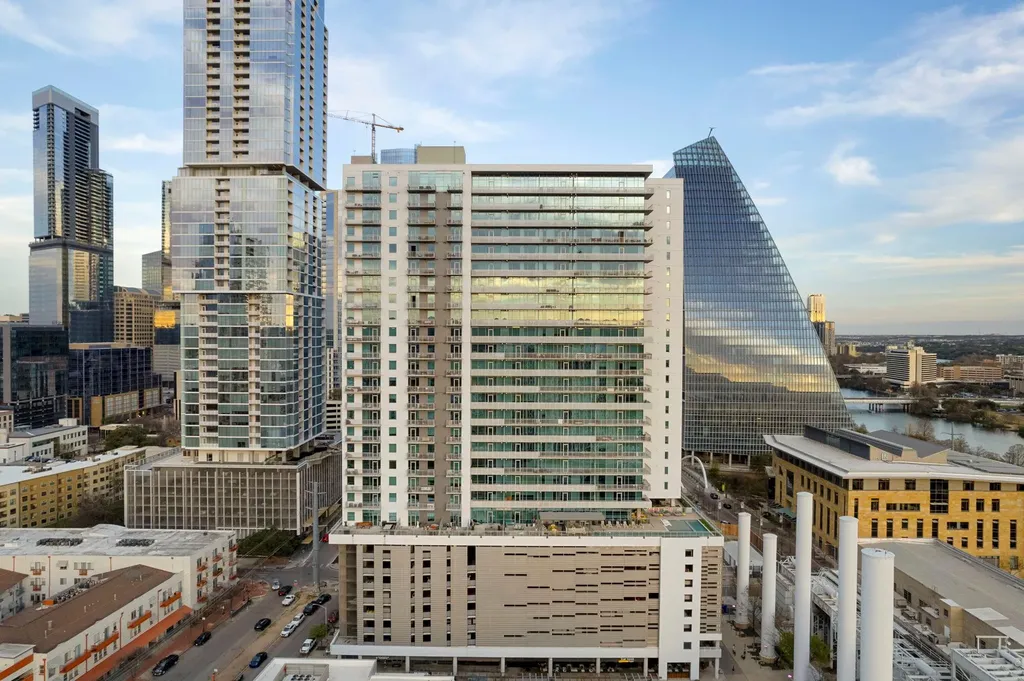 222 West Avenue Austin TX 78701