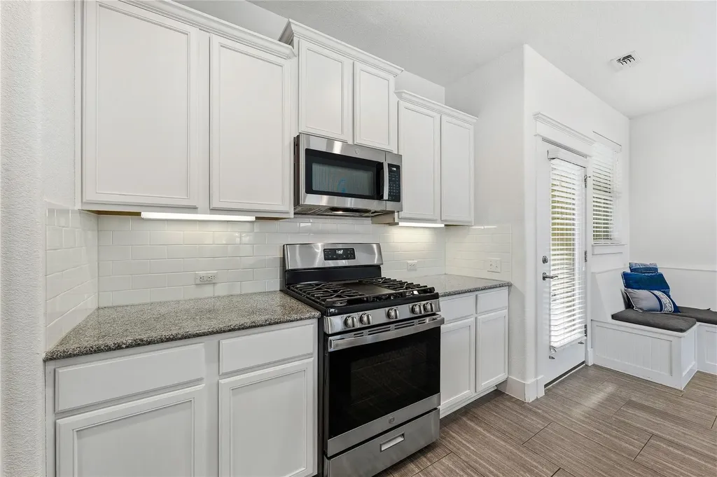10904 Railway Lane Austin TX 78717