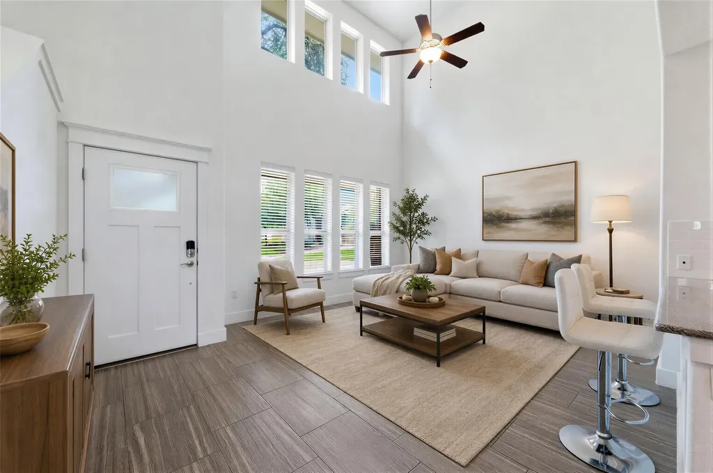 10904 Railway Lane Austin TX 78717