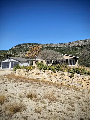 4462 Cr 390 Rocksprings TX 78828
