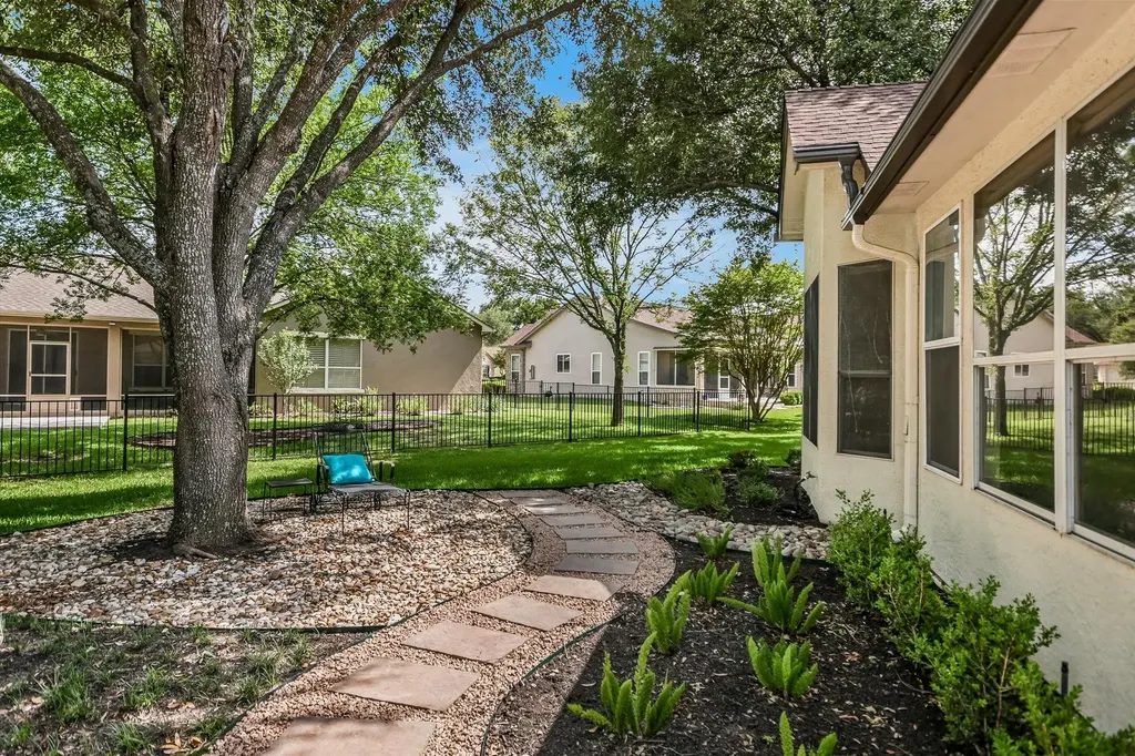 105 Stetson Circle Georgetown TX 78633