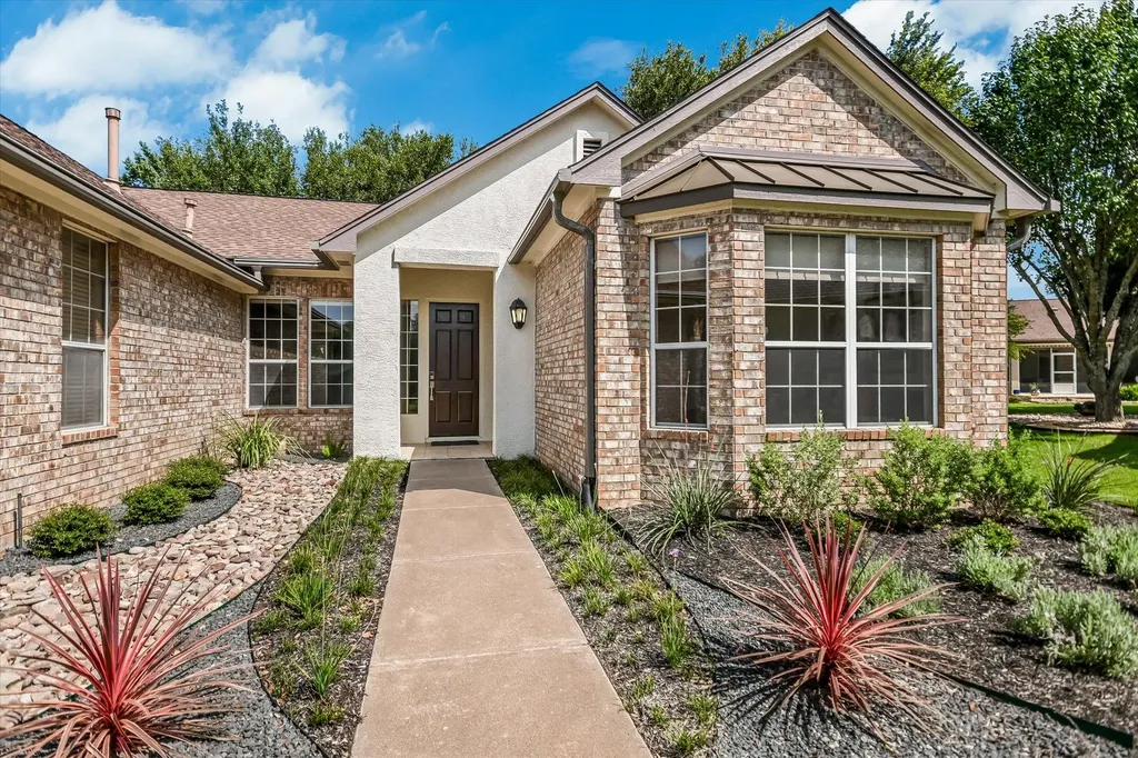 105 Stetson Circle Georgetown TX 78633