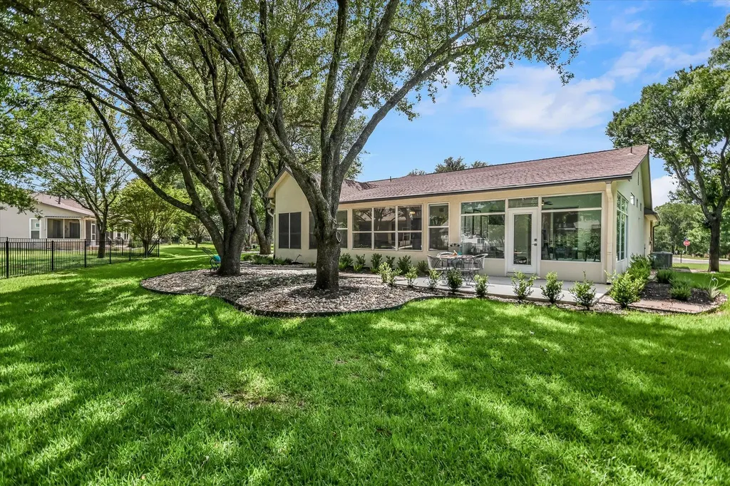 105 Stetson Circle Georgetown TX 78633
