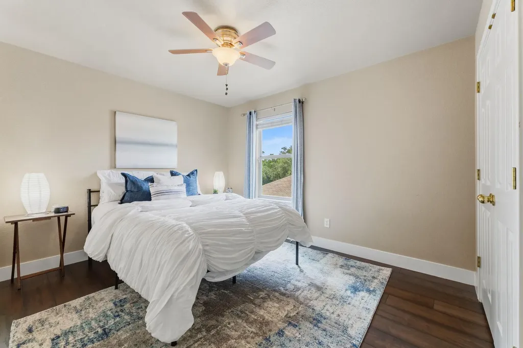 8901 Ovalla Drive Austin TX 78749