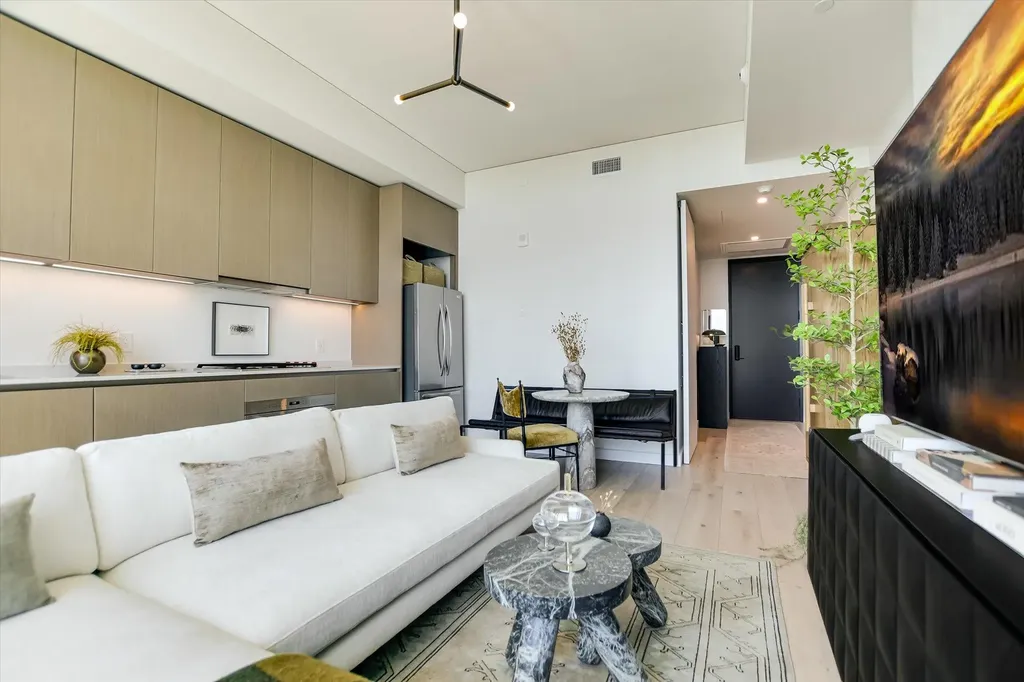 610 Davis Street Austin TX 78701