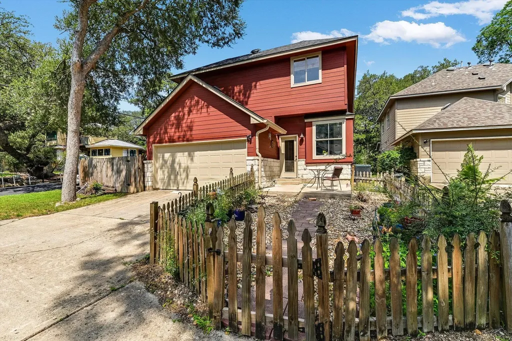 915 Garner Avenue Austin TX 78704