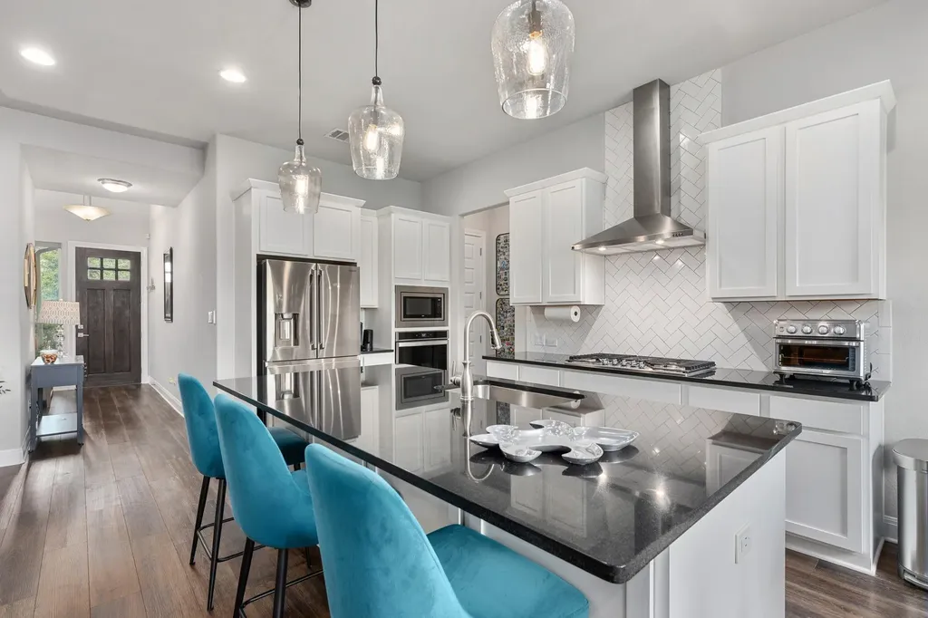 3925 Tavarez Street Round Rock TX 78681