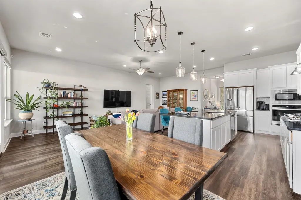 3925 Tavarez Street Round Rock TX 78681
