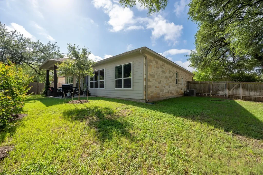 3925 Tavarez Street Round Rock TX 78681