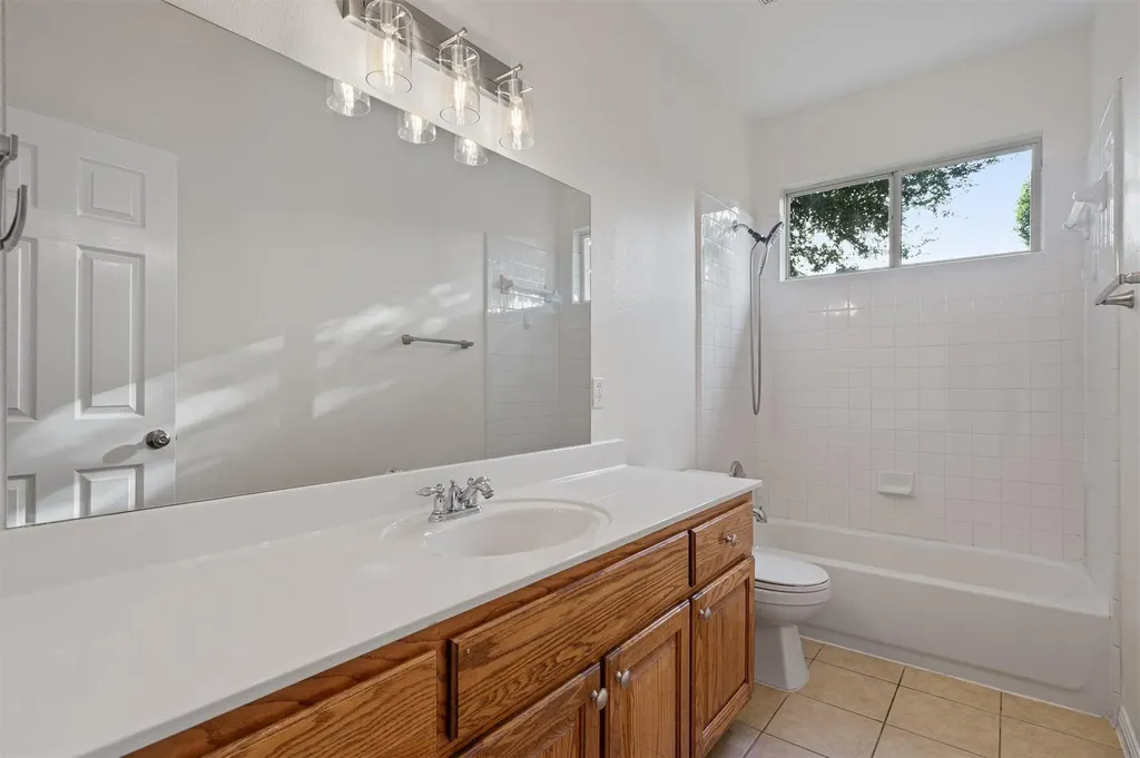 3843 Derby Trail Round Rock TX 78681