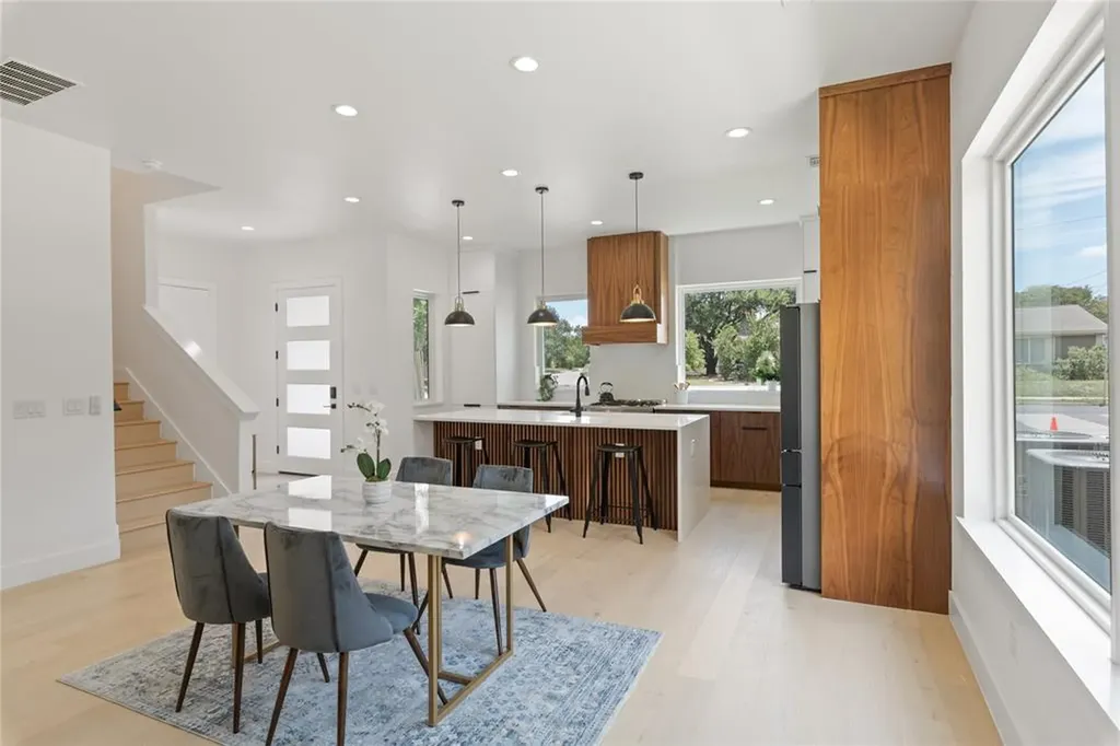 7602 Northcrest Boulevard Austin TX 78752