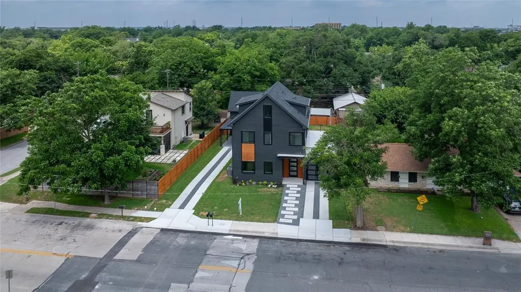 7602 Northcrest Boulevard Austin TX 78752