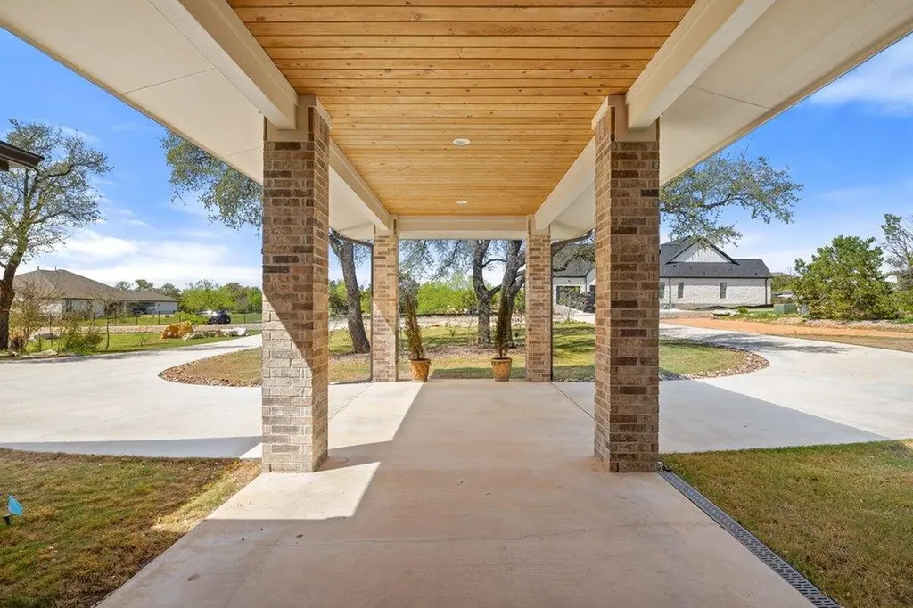405 Spicewood Trails Drive Spicewood TX 78669