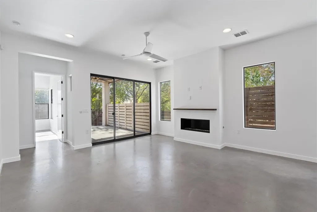 1107 Taulbee Lane Austin TX 78757