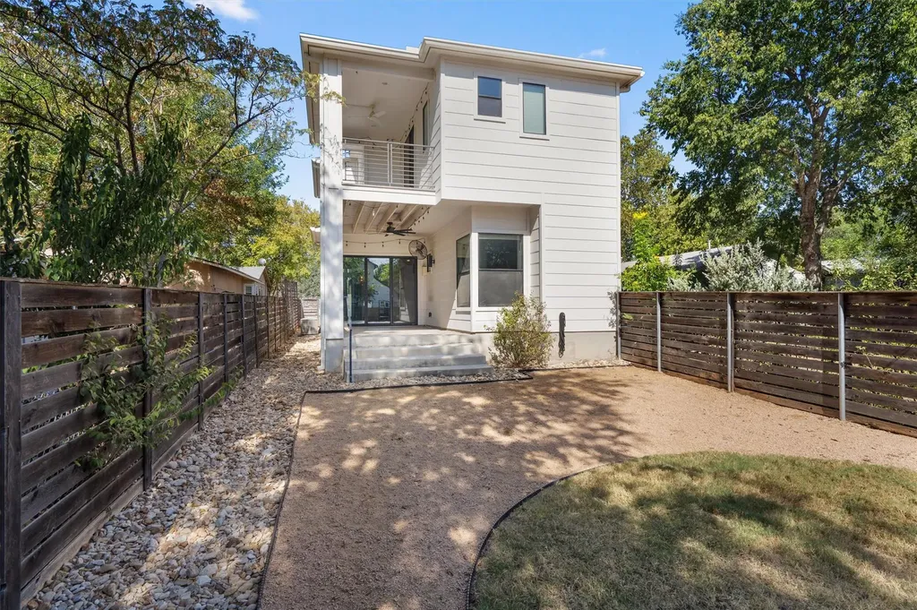 1107 Taulbee Lane Austin TX 78757