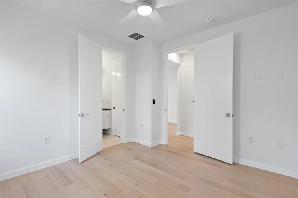 1107 Taulbee Lane Austin TX 78757