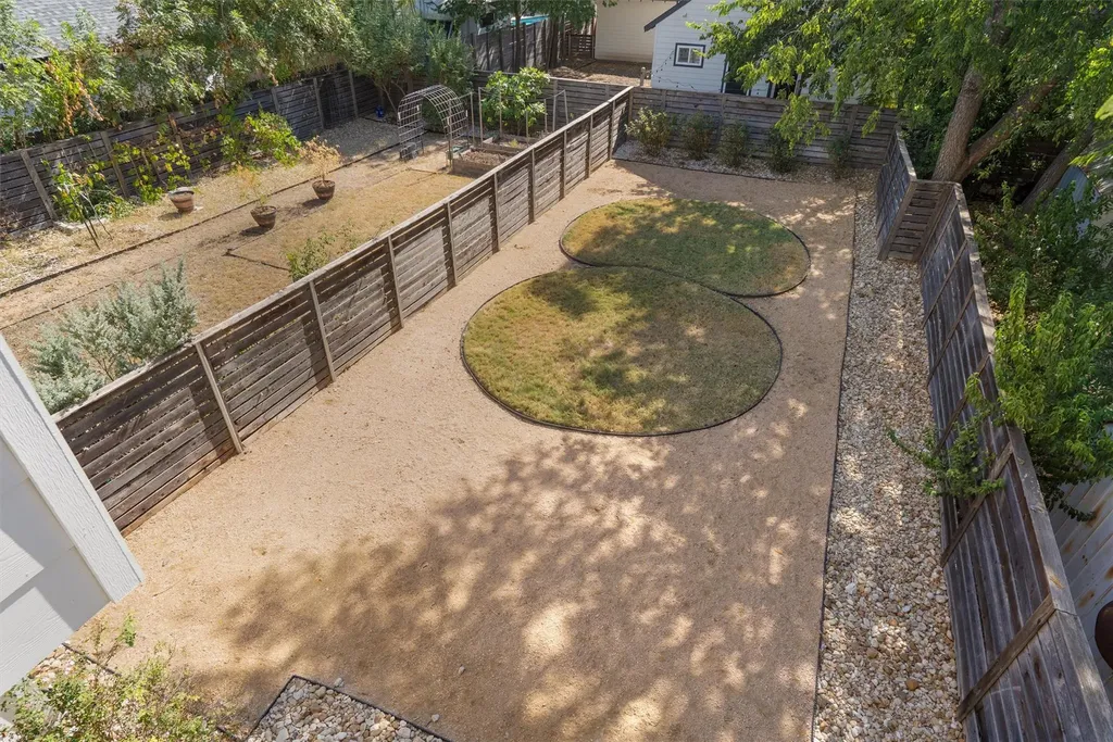 1107 Taulbee Lane Austin TX 78757