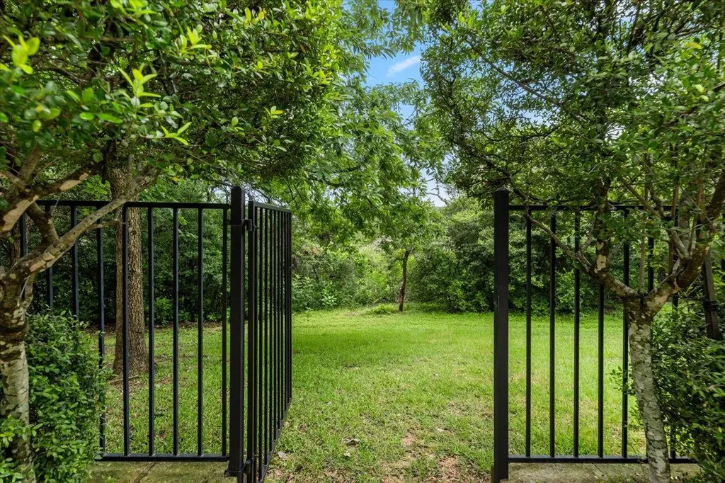 10300 Morado Cove Austin TX 78759