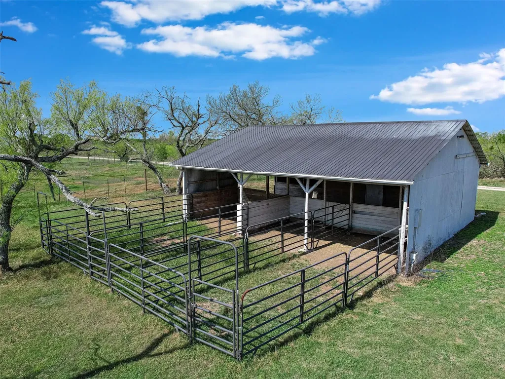 19819 Lockwood Road Manor TX 78653