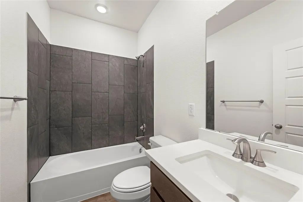 540 Gus Loop Georgetown TX 78626