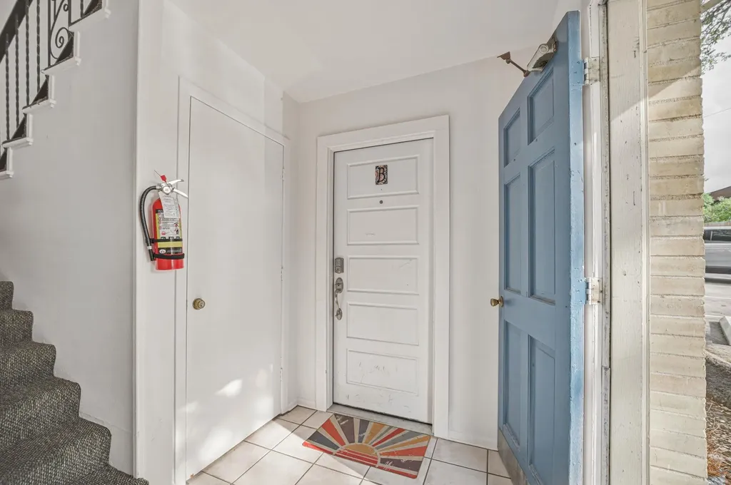 5332 Balcones Drive Austin TX 78731
