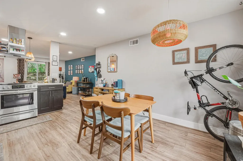 5332 Balcones Drive Austin TX 78731