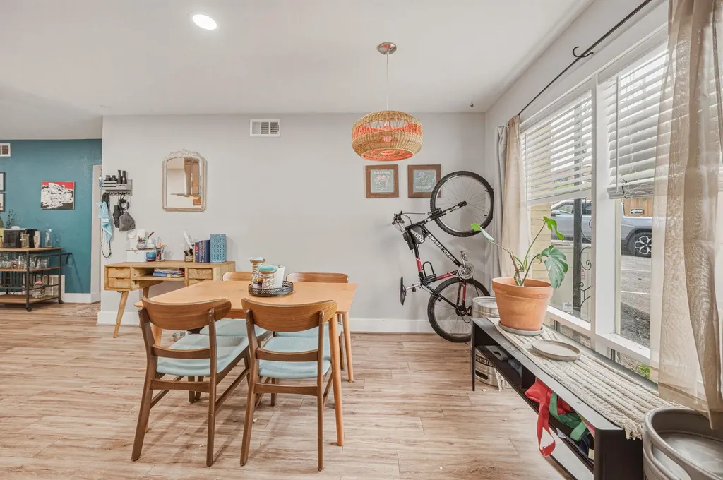 5332 Balcones Drive Austin TX 78731