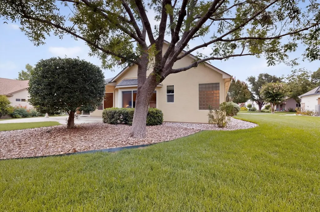 207 Red Poppy Trail Georgetown TX 78633