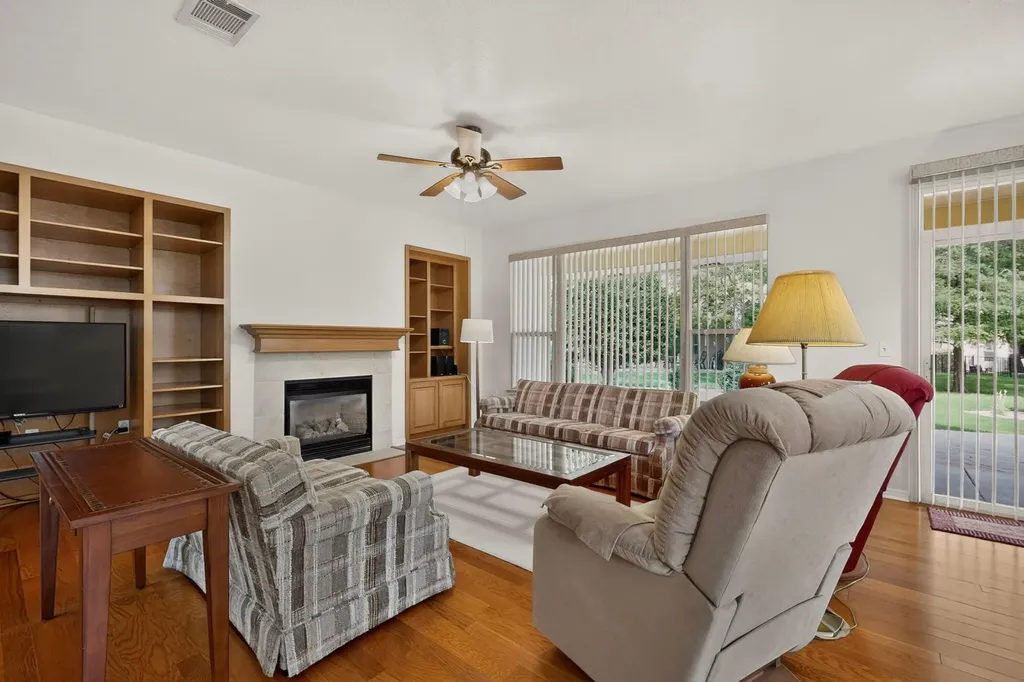 207 Red Poppy Trail Georgetown TX 78633
