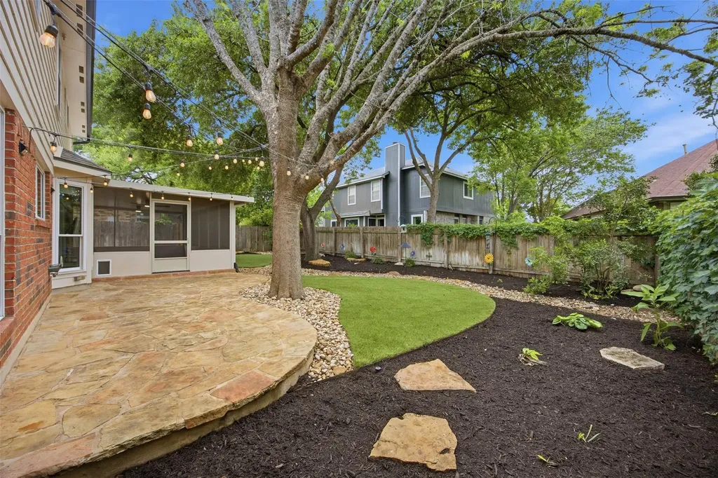 2212 Mockingbird Drive Round Rock TX 78681