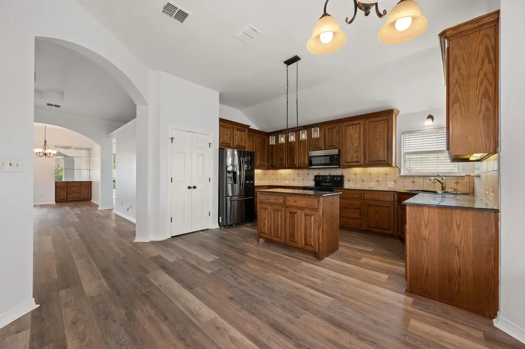 3111 Sarita Cove Belton TX 76513